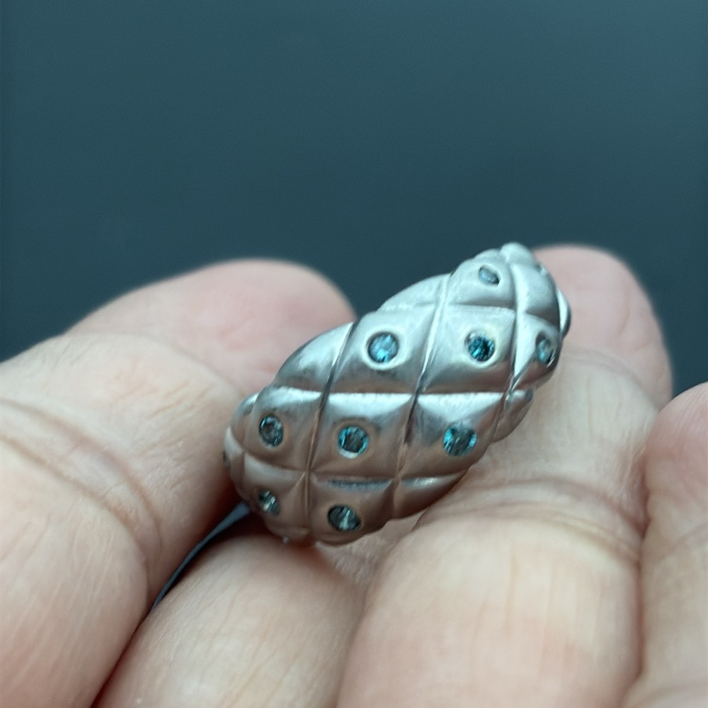 ✨SOLD✨
Exquisite 14k White Gold & Blue Diamond Ring - Picture 3 of 14